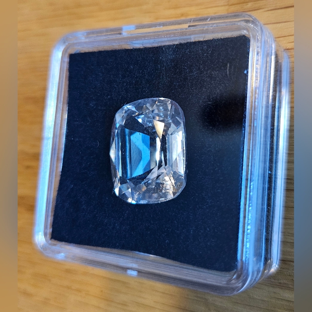 16.67 ct Morganite gem stone